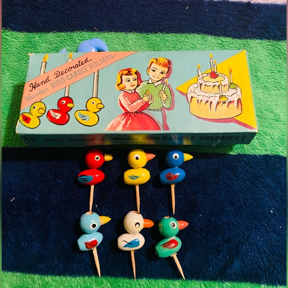 1950’s RARE HAND PAINTED BIRDS BIRTHDAY CANDLE HOLDERS CANDLE GOES IN TOP BIRD - Picture 1 of 4